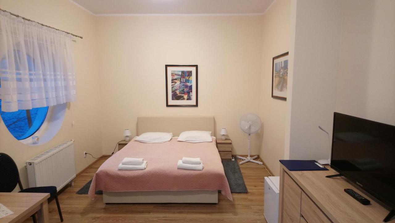 Hotel Mikorzyn Ślesin Dış mekan fotoğraf