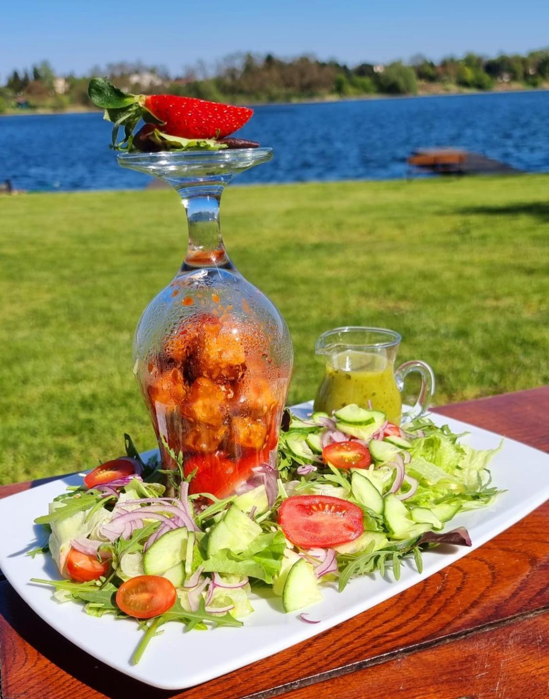 Hotel Mikorzyn Ślesin Dış mekan fotoğraf