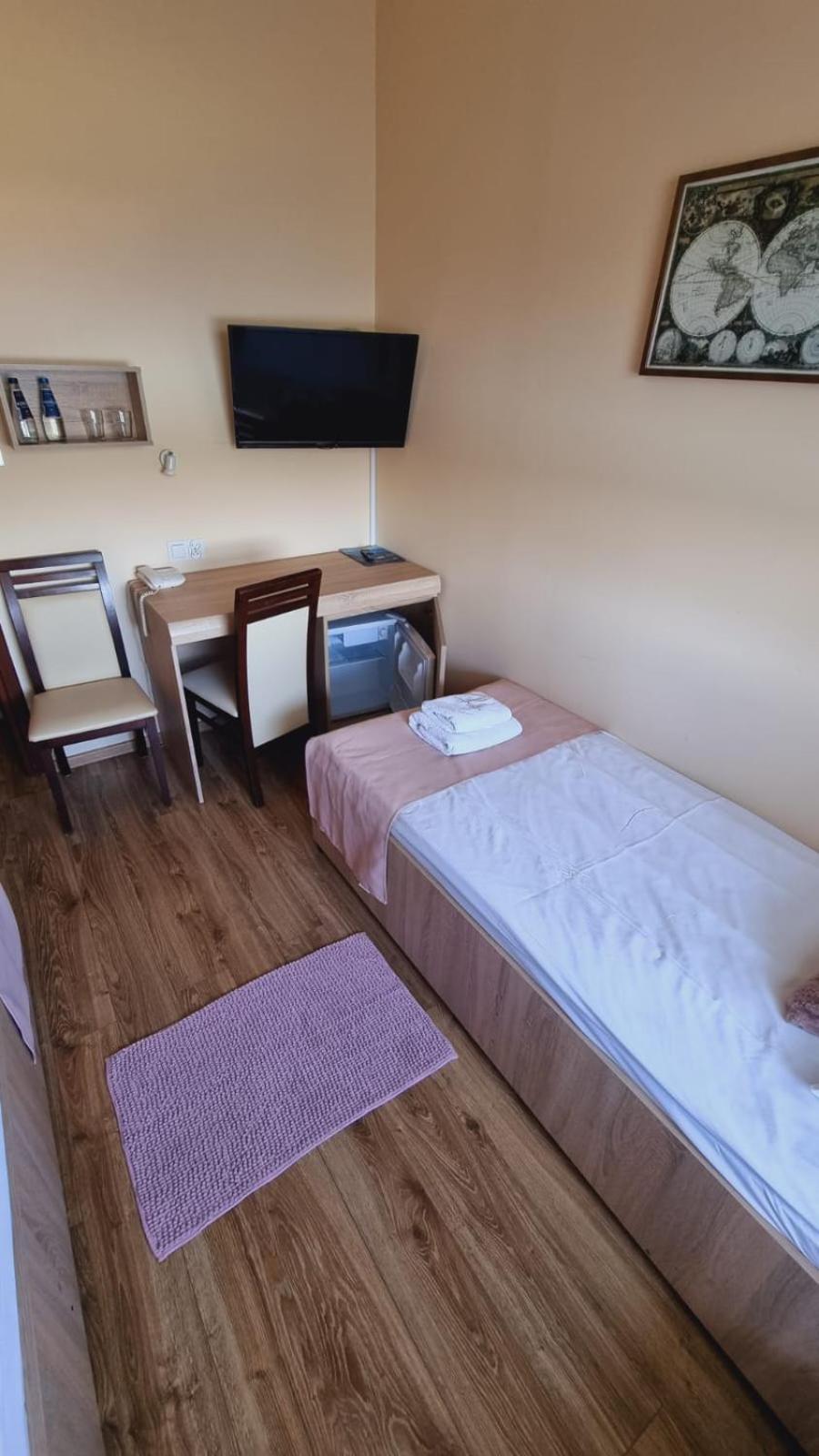 Hotel Mikorzyn Ślesin Dış mekan fotoğraf